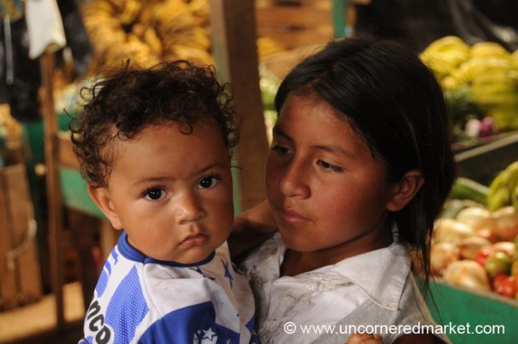 Honduran Siblings - La Esperanza