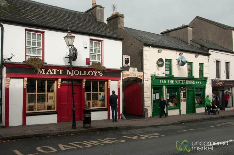 Irish Pubs in Westport, Ireland