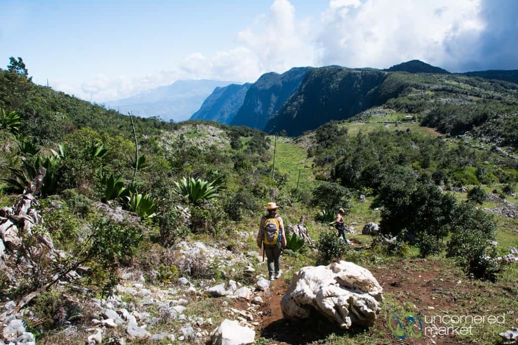 Hiking to Pic Cabayo - Parc National la Visite, Haiti