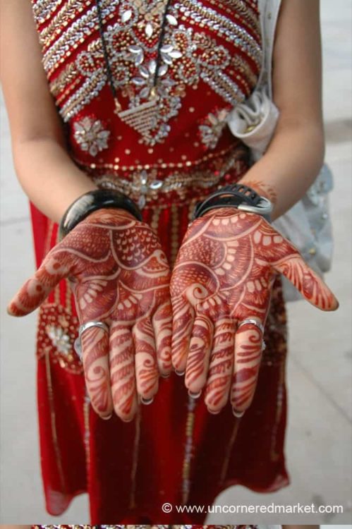 Beautiful Henna Hands - Chandigarh, India