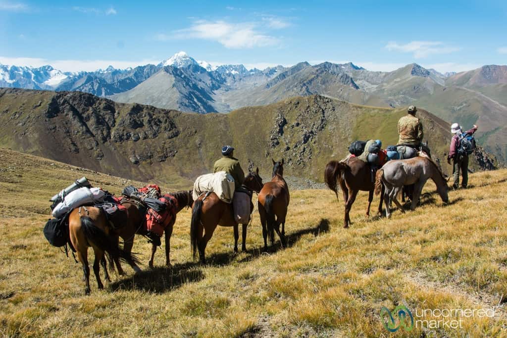 Kyrgyzstan Trekking, Boz Uchuk Trek with Horsemen in Jyrgalan Valley
