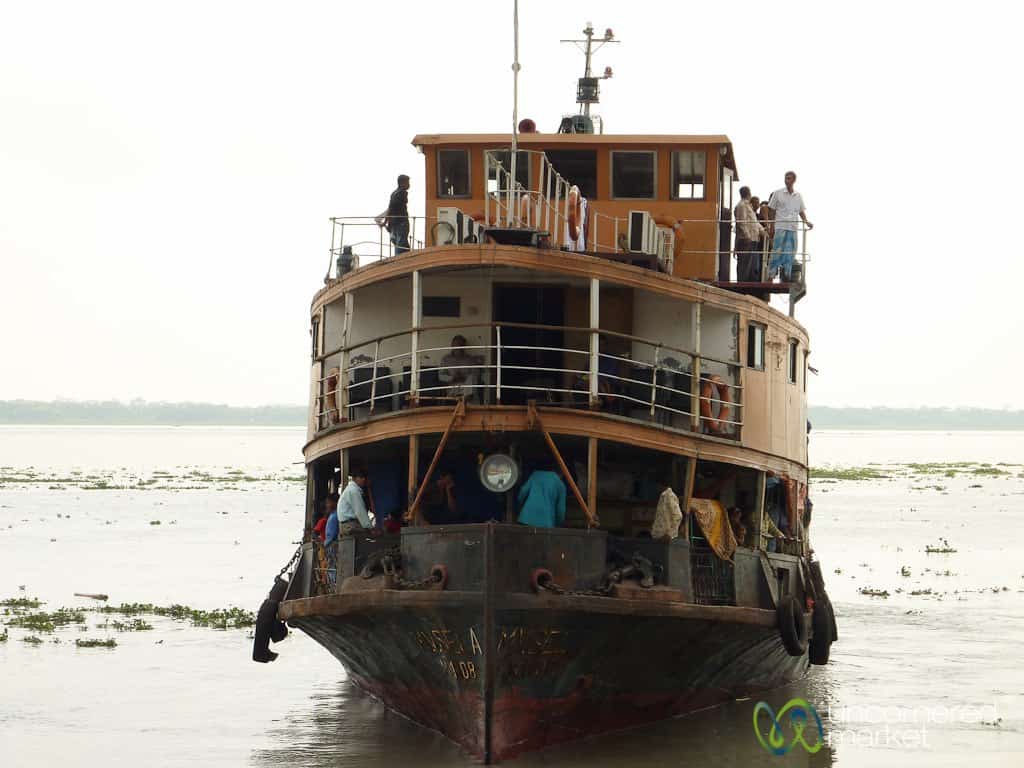 Bangladesh Travel, Taking the Rocket Steamer down the river