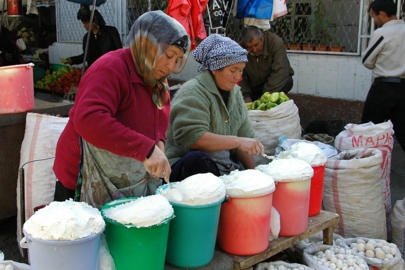 Korut in Osh Bazaar