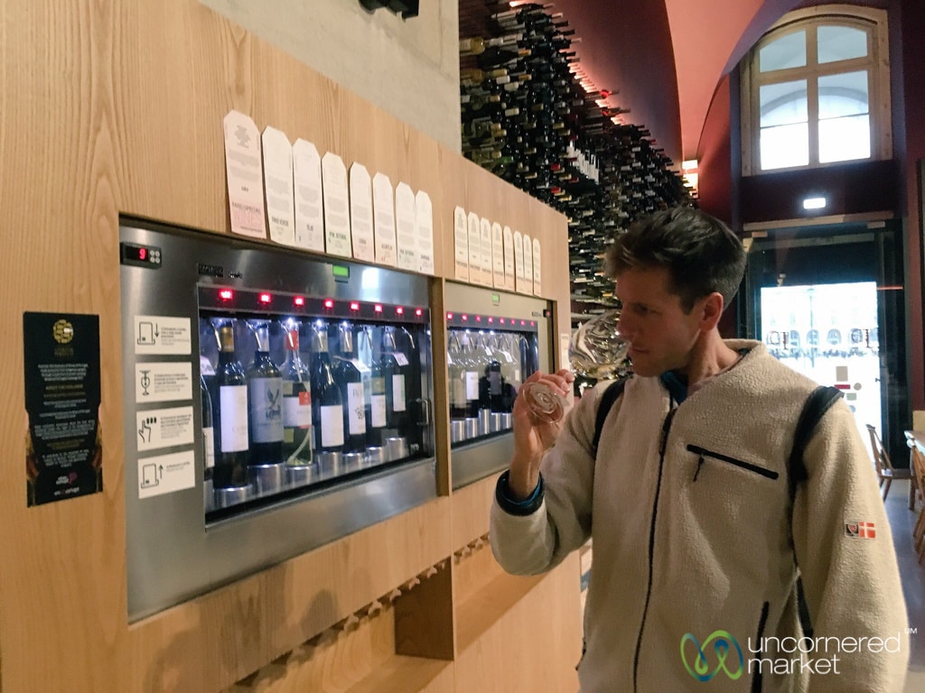 Things to Do in Lisbon, Wine Tasting at Vini Portugal