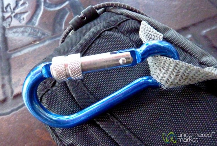 Low Cost Travel Gear, Caribiner