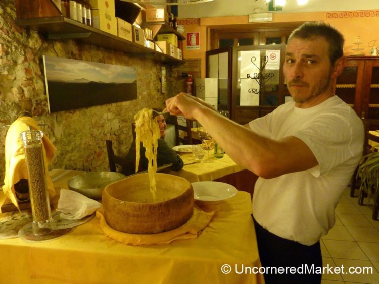 Tuscan Food, Tagliatelle in Pecorino Wheel