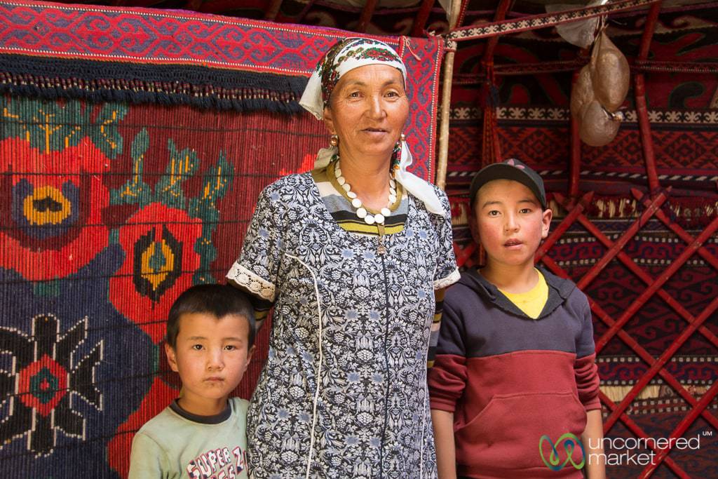 Kyrgyz hospitality in the mountains.