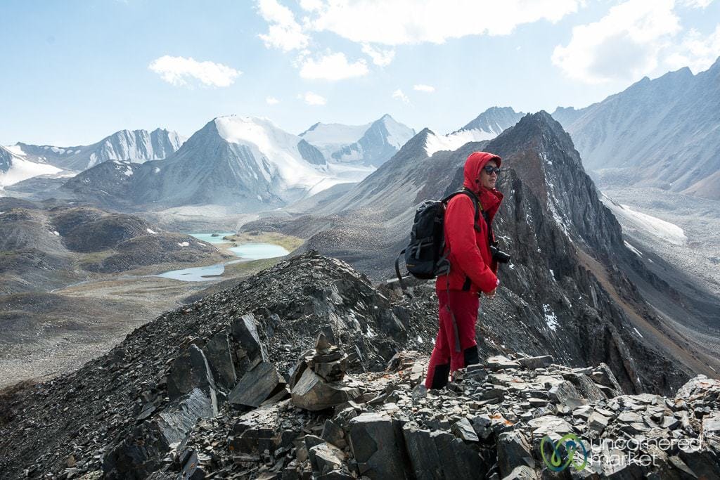 Trekking in the Alay Mountains, Kyrgyzstan - Sary Mogul Pass