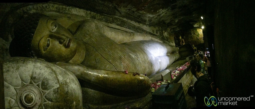 Sri Lanka Travel Guide, Dambulla Cave Temple