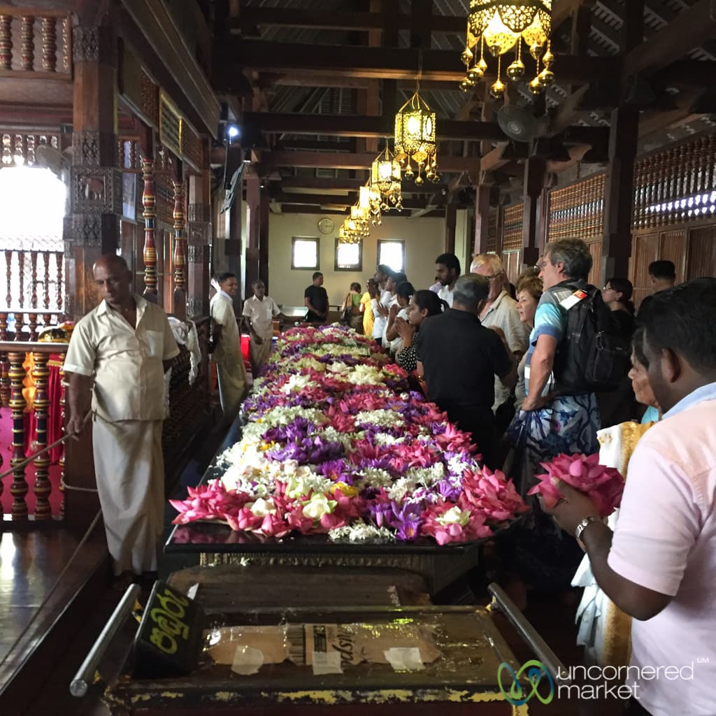 Sri Lanka Travel Guide, Kandy Temple of the Relic of the Tooth