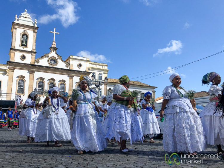 Brazil Travel Guide - traditional dress in Salvador de Bahia